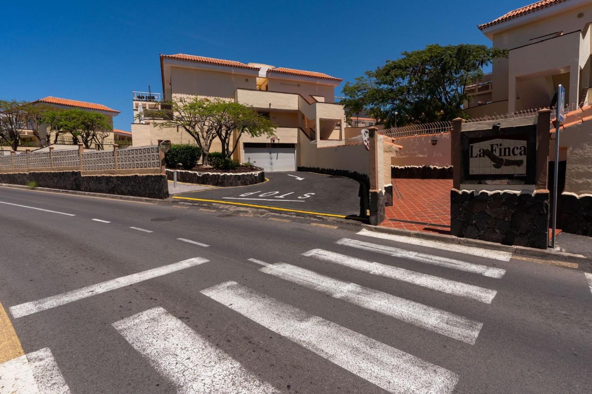 Agradable Y Comodo Apartamento En La Finca Chayofa Luaran gambar